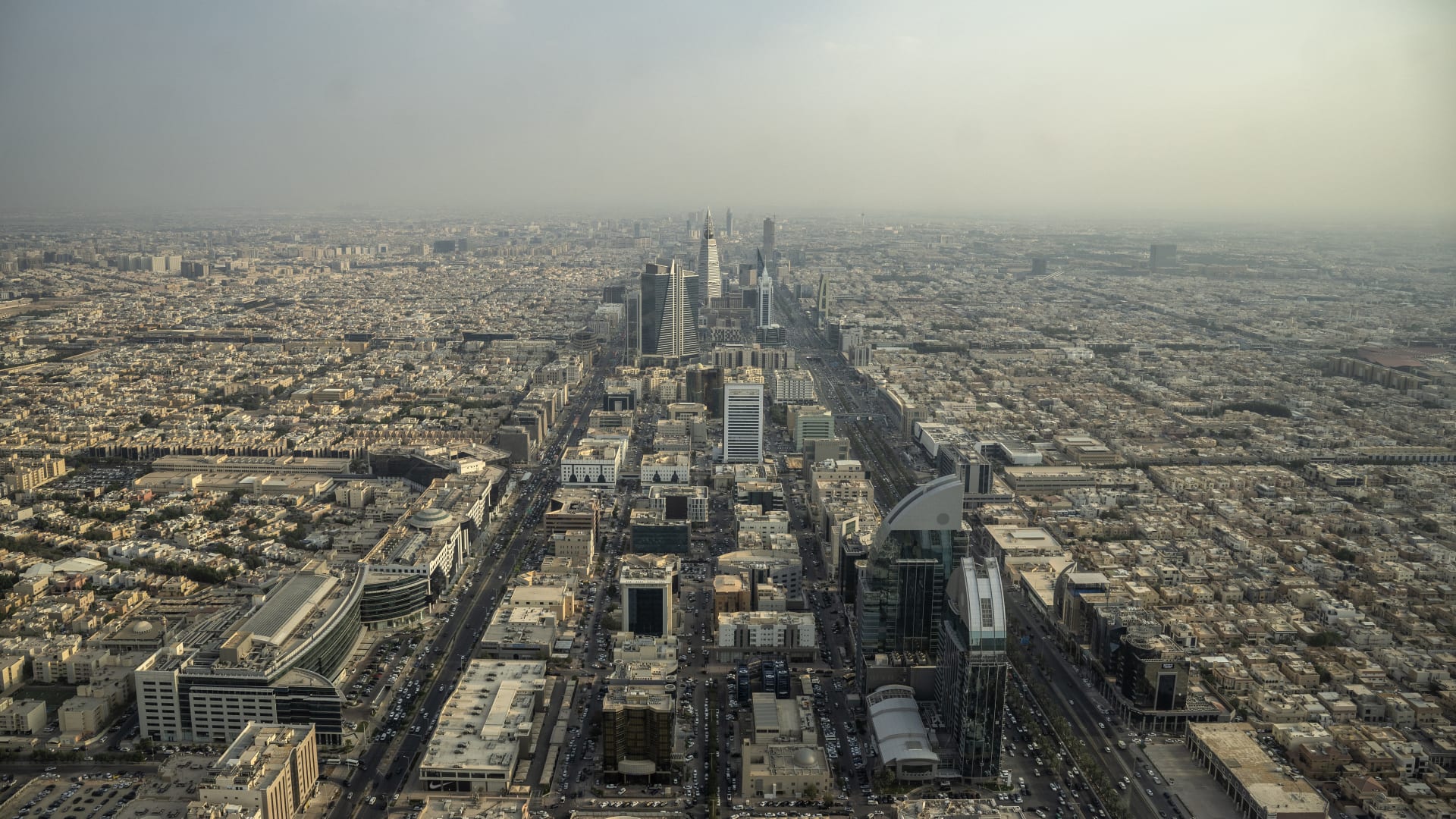 السعودية.. الأمن العام يعلن القبض على مقيم يمني ويكشف ما فعله