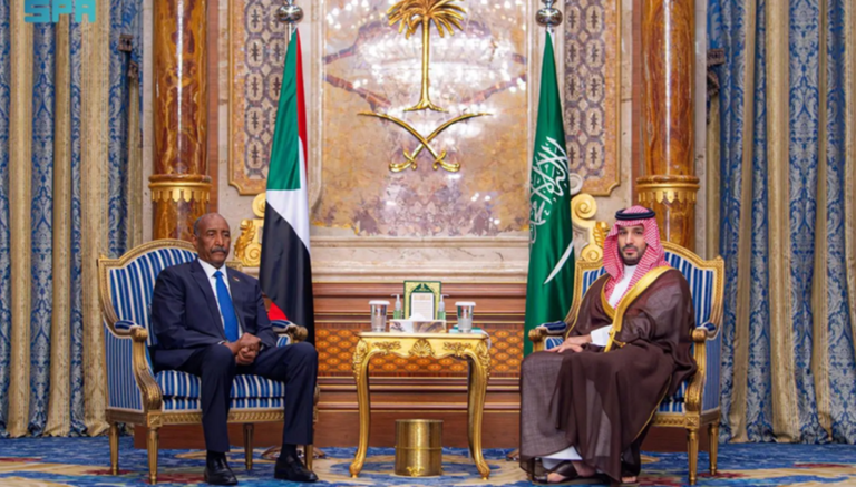 محمد بن سلمان للبرهان: السعودية حريصة على استقرار السودان