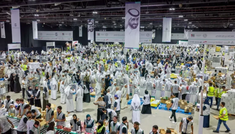 الإمارات… جسر أحمد بن راشد الإنساني يجهز 10 ملايين وجبة لأهل غزة