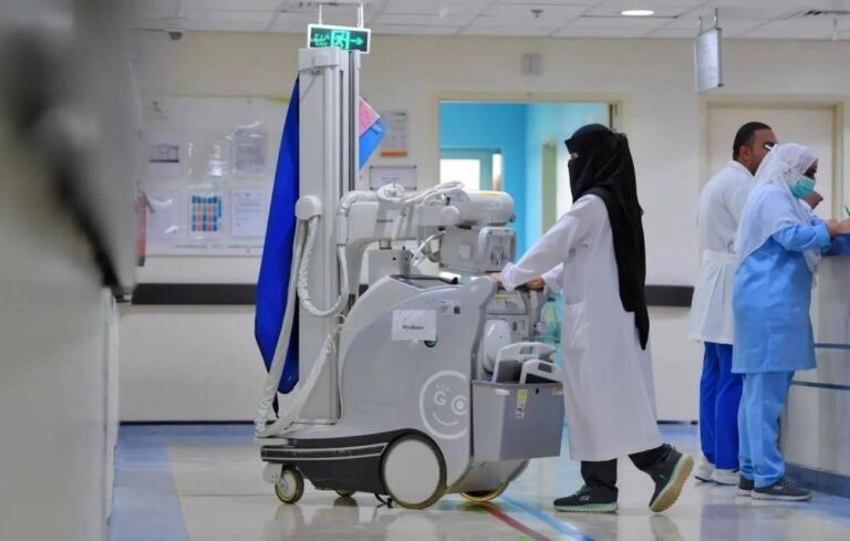 ثلث ممارسات التمريض والقبالة سعوديات
