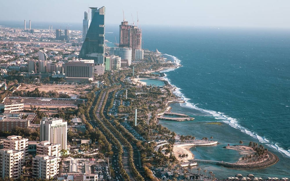 جدة..عروس بالجمال توشحت