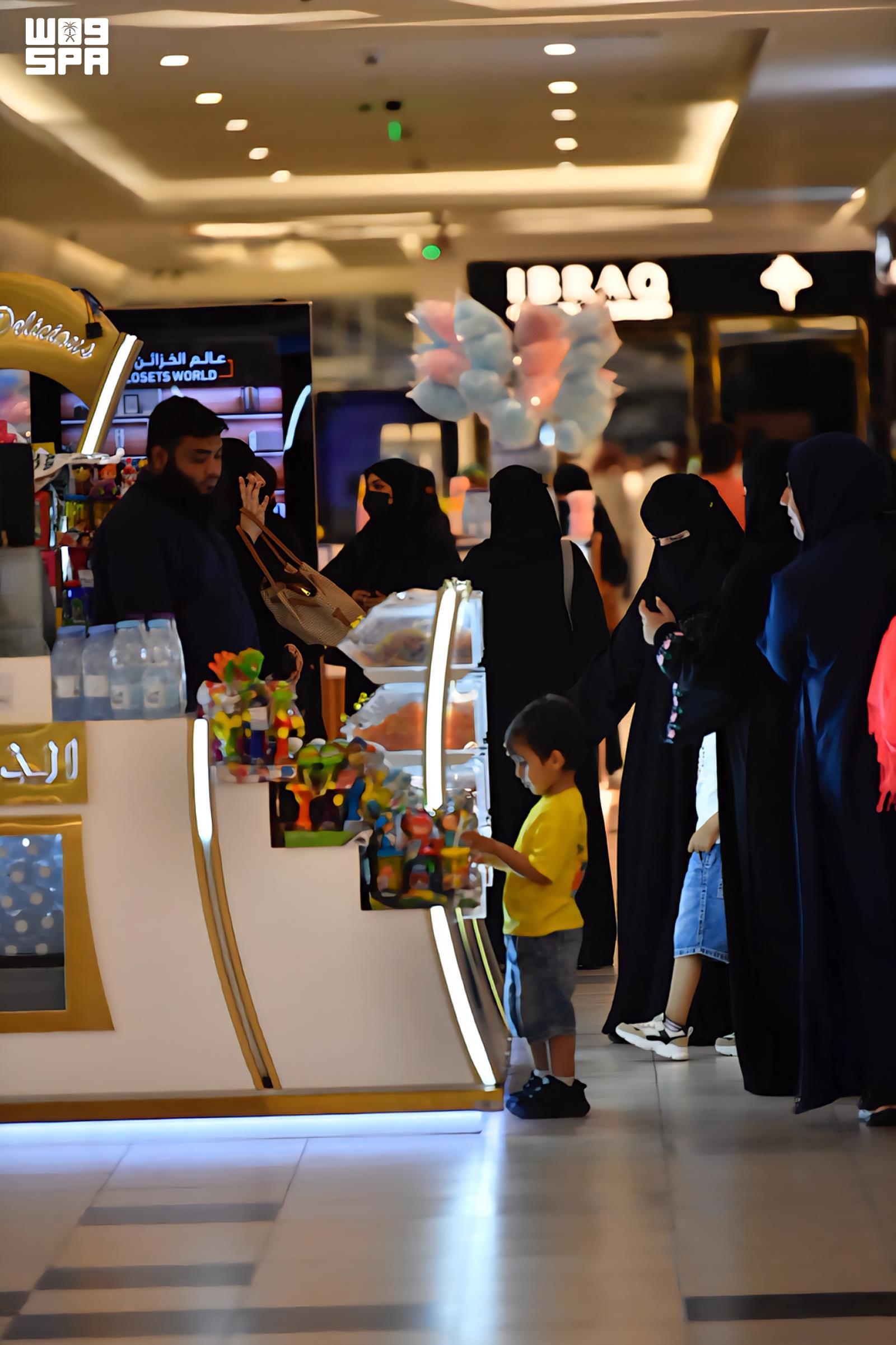 سكان المملكة ينفقون نحو 13 مليار ريال خلال أسبوع