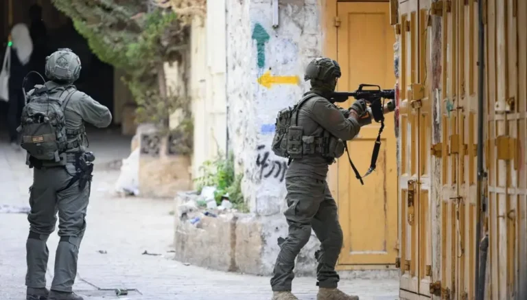 مقتل مستوطن في عملية رام الله… وتصعيد إسرائيلي في غزة