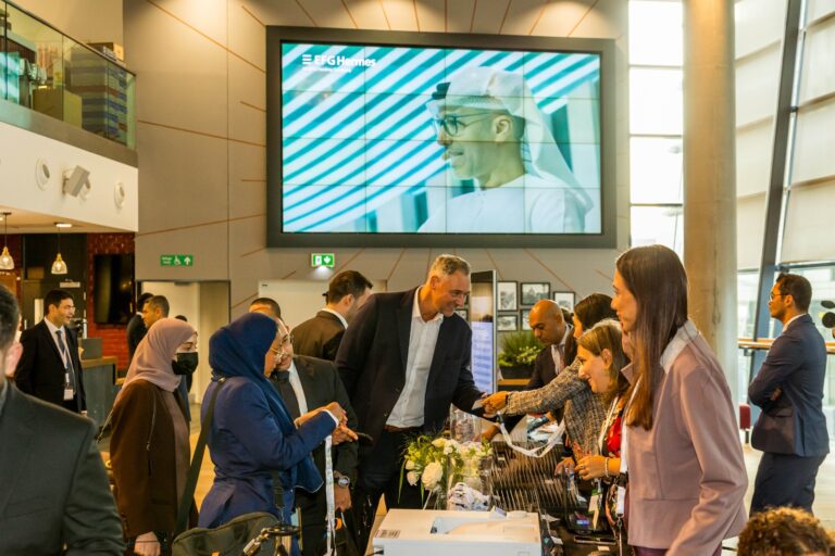 كبرى الشركات المدرجة في منطقة الشرق الأوسط وشمال أفريقيا يلتقون بالمستثمرين العالميين والإقليميين في المؤتمر الاستثماري السنوي الثاني عشر لإي اف چي هيرميس في لندن