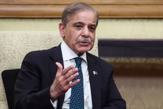 Pakistan PM Condemns in ‘Strongest Possible Terms’ Attack on Makkah