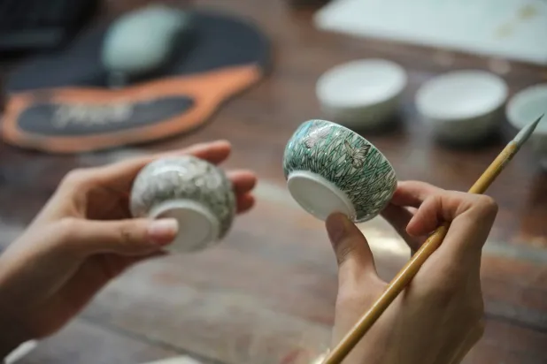 China’s Porcelain City Carries Centuries-old Heritage to New Generation