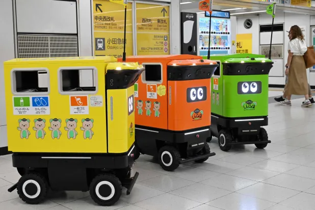 Japan’s Busiest Rail Station Tests Robot Bins