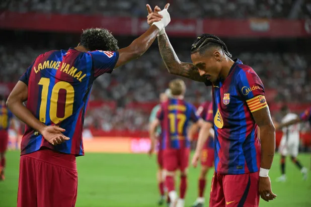 Raphinha Treble Fires Perfect Barca to Win at Sevilla