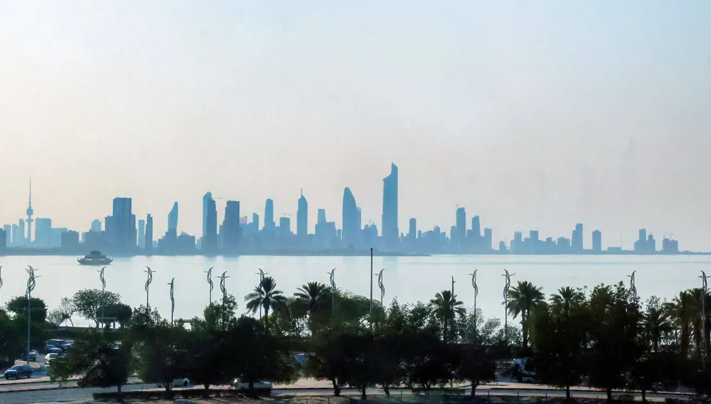 “فيتش”: قانون الصكوك قد يجذب مستثمرين لتعميق سوق الدين الكويتي