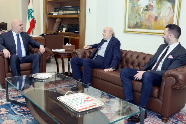 Trump Praises Aoun’s Leadership During Critical Period