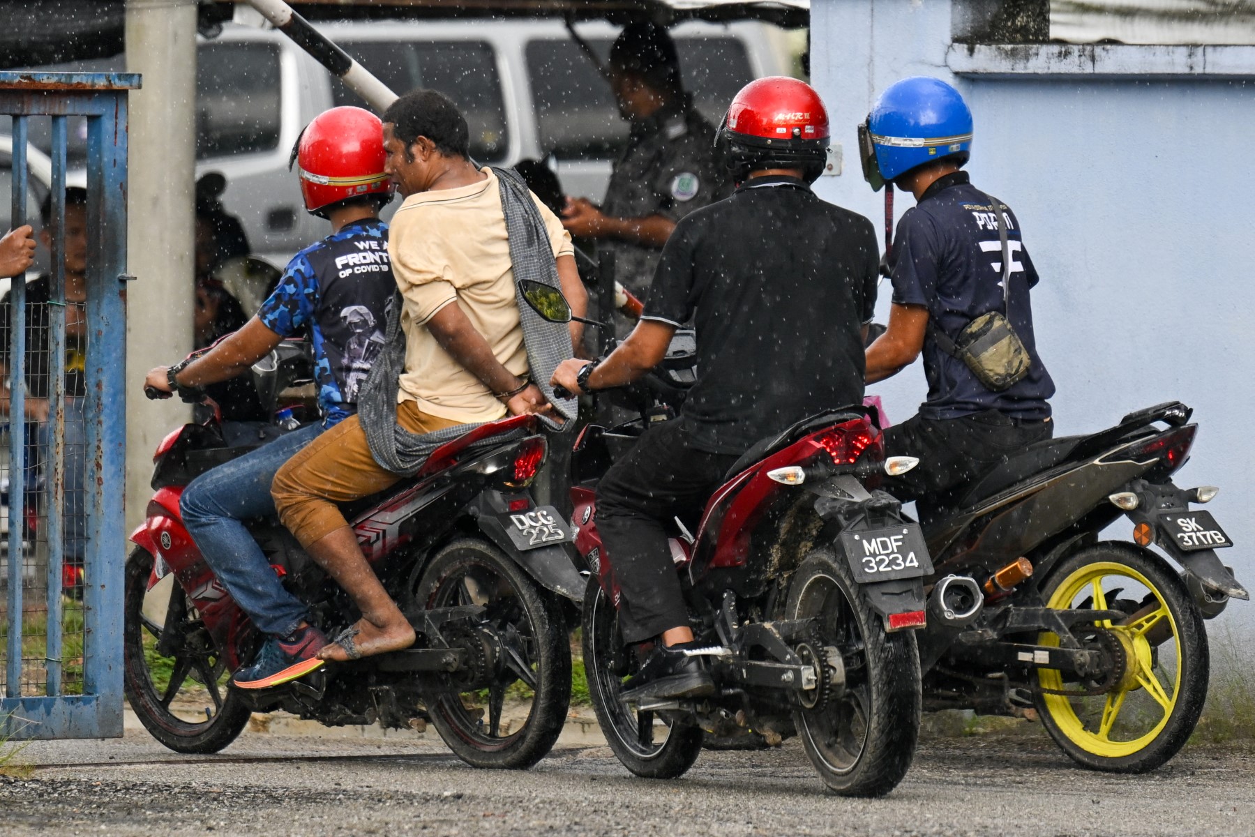 Malaysia to invite Myanmar leader over Rohingya repatriation push