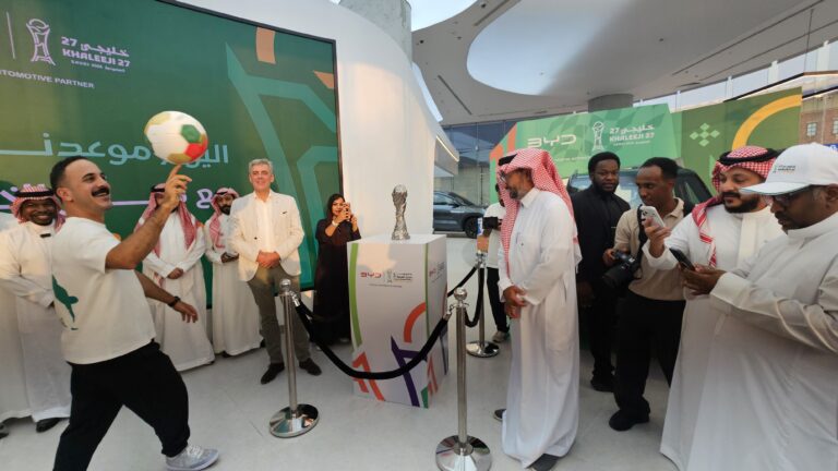 Appearance of Arabian Gulf Cup trophy adds to rising excitement in Jeddah