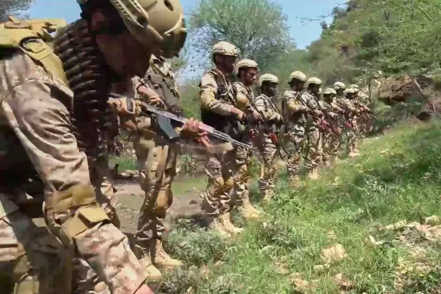 Battles, Airstrikes Exhaust Yemen’s Houthis
