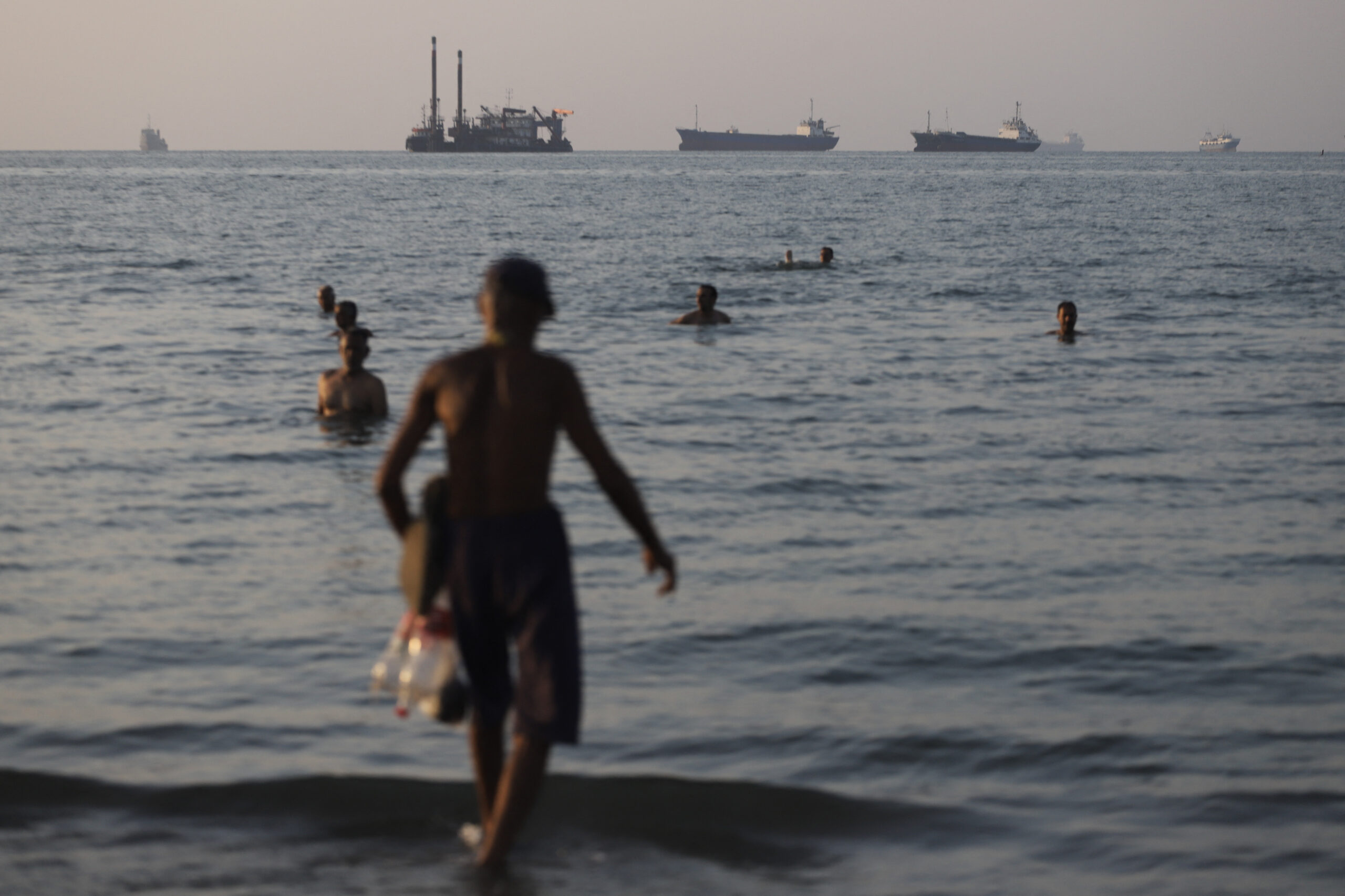 Is Iran’s Hormuz offer a sign of economic strain or a bid to buy time?