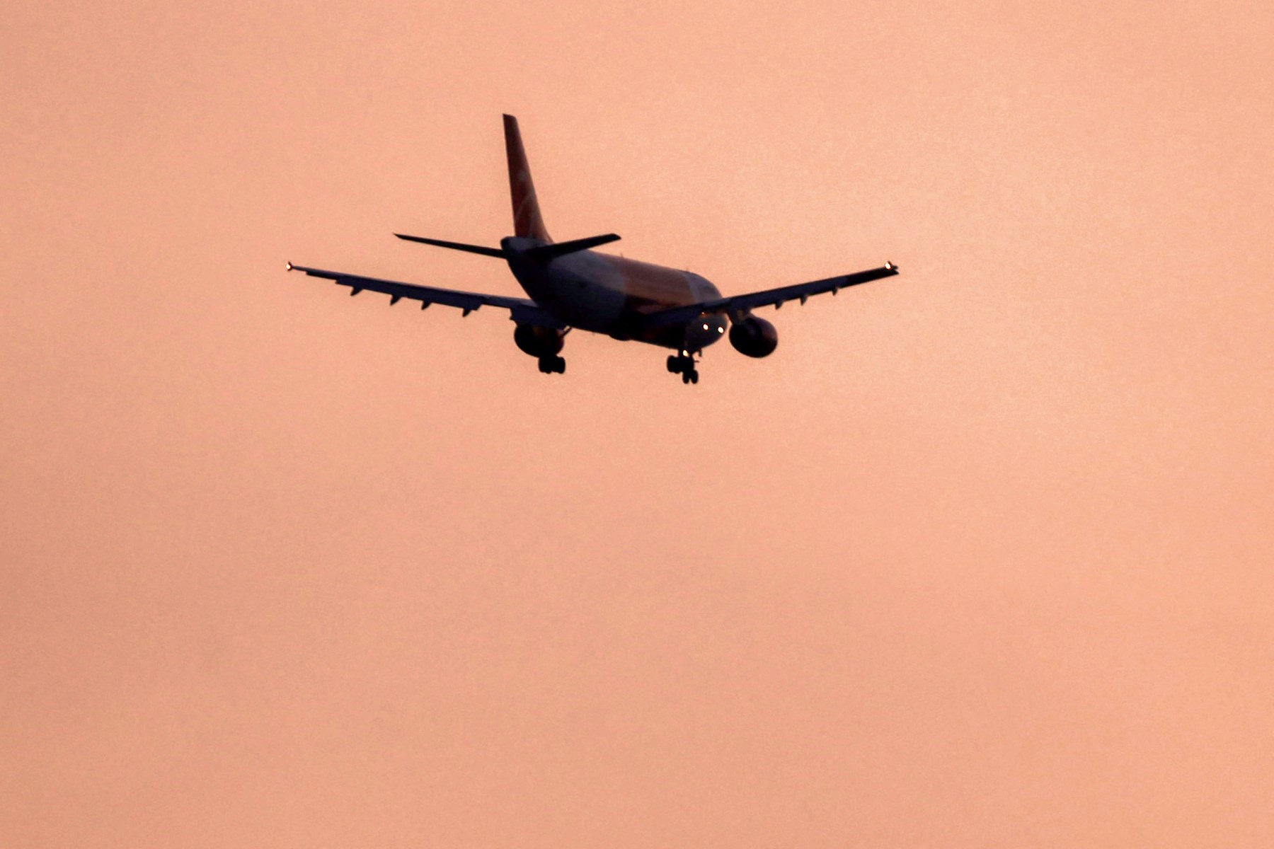 Iraqi holy city suspends Iranian airlines, enforcing US sanctions