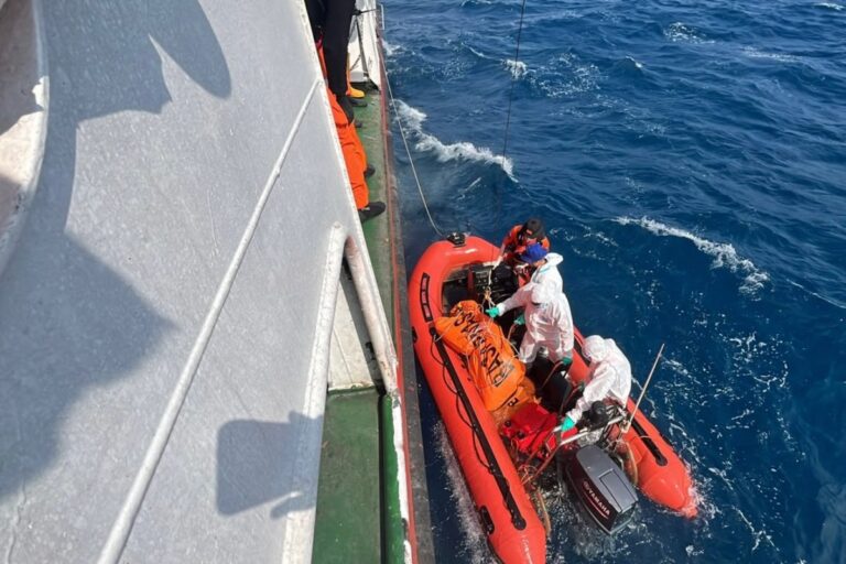 Death toll in Indonesia’s capsized Java Sea ferry rises to 64 as 71 people remain missing