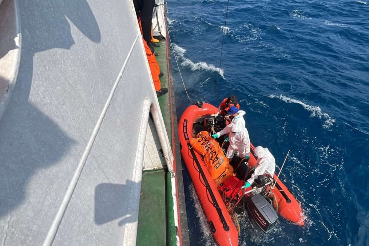 Death toll in Indonesia’s capsized Java Sea ferry rises to 64 as 71 people remain missing