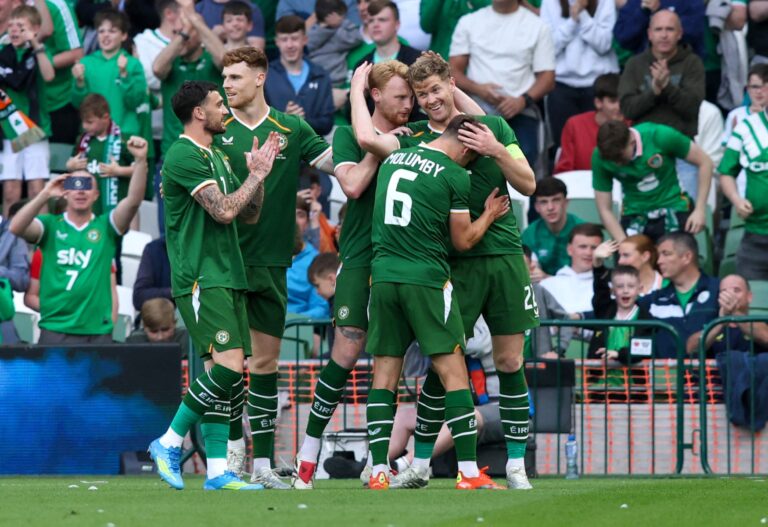 Irish footballers to wear black armbands in Israel match over Gaza conflict