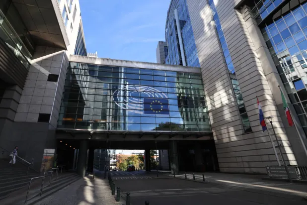 Surveys: Europe’s Economy Surprisingly Resilient amid War-Driven Energy Shock