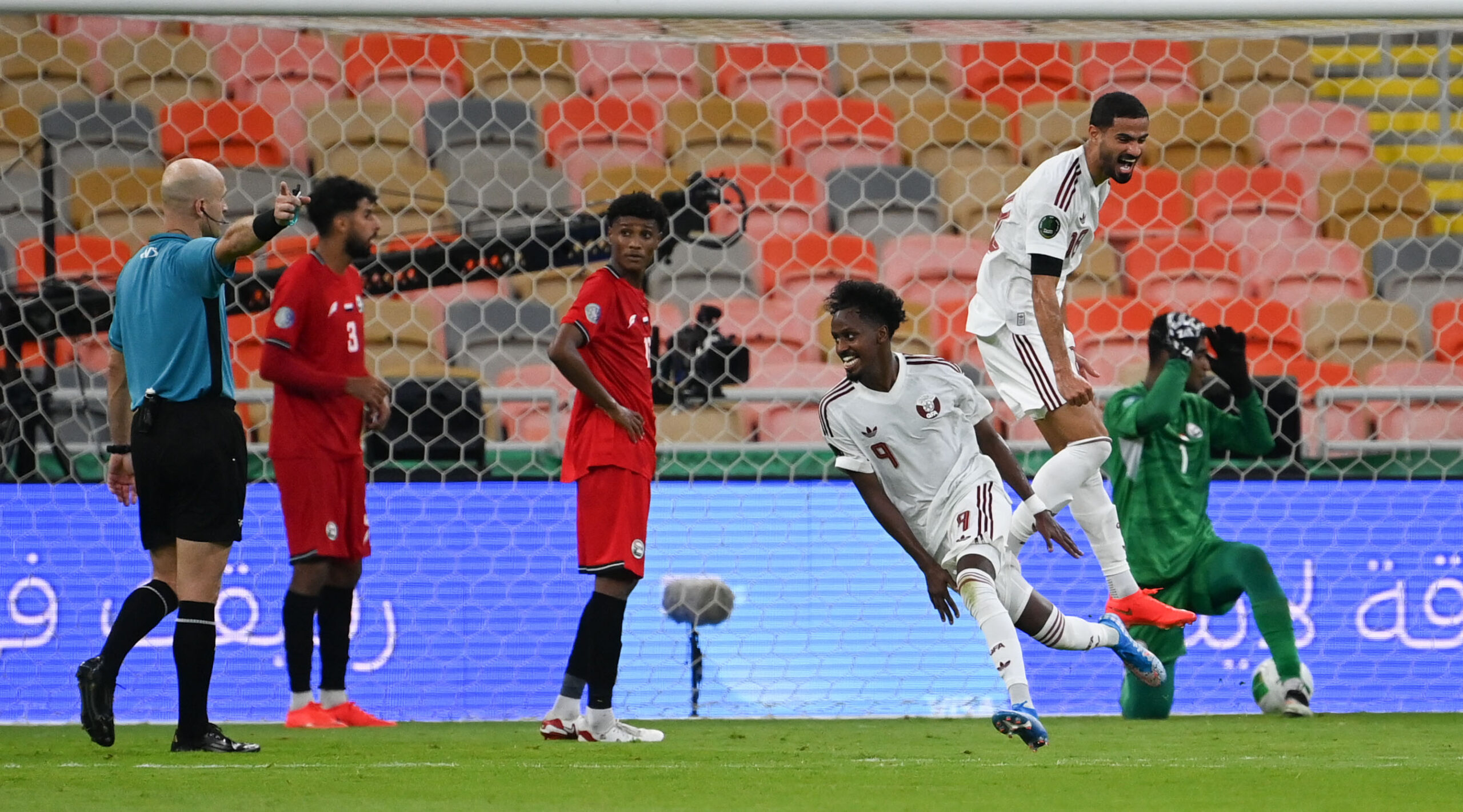 Qatar edge Yemen 1-0 at 27th Arabian Gulf Cup 