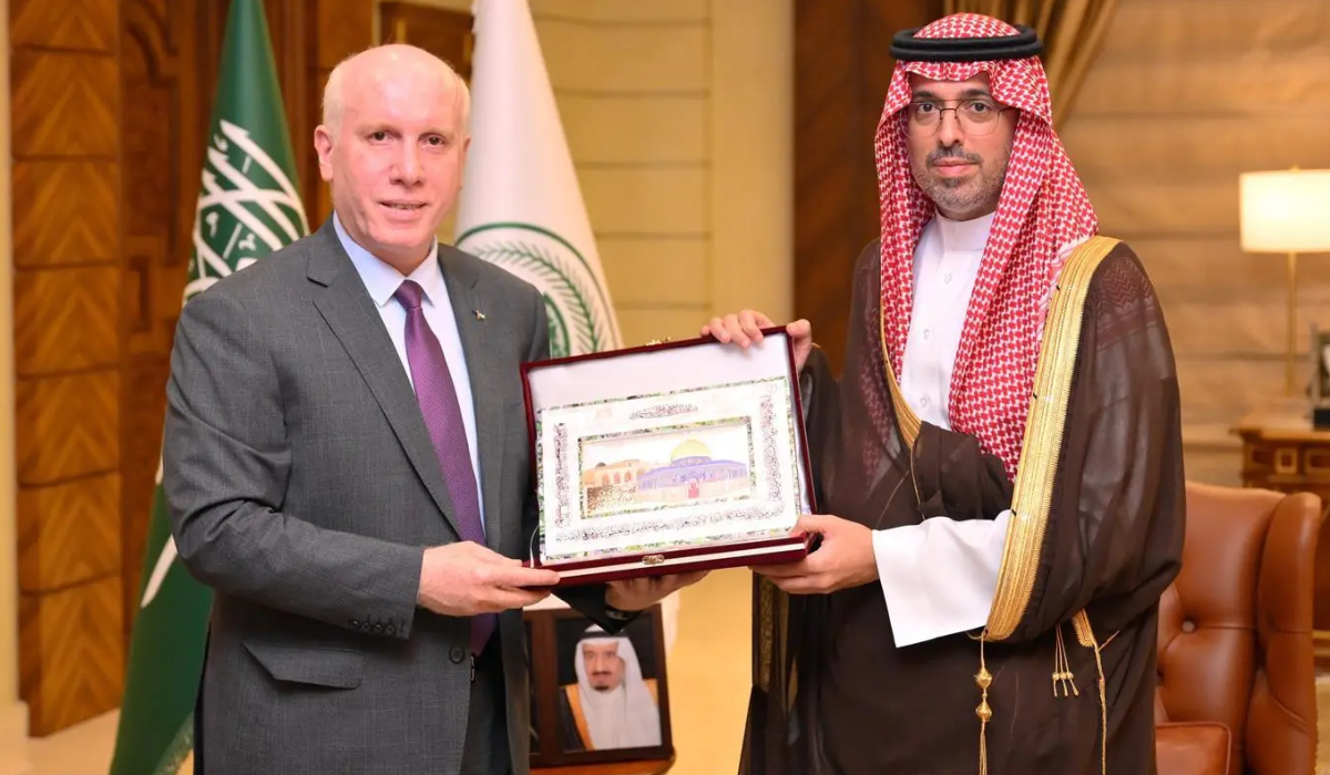 Governor receives Consul General of Palestine in Jeddah