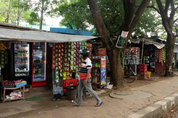 Food Giants in India Call for Reconsidering Red Color of Warning Labels