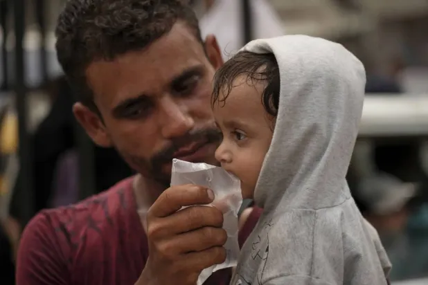 Hamas Members Struggle to Spend Cash Salaries
