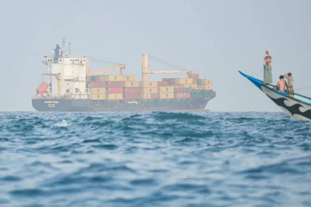 Somali Pirates Kill 5 Crew Members Before Tanker Rescue