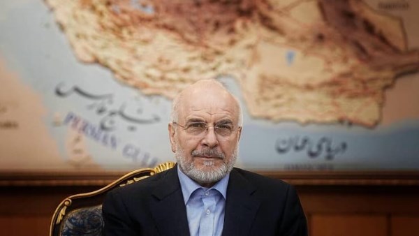 قاليباف للشعب الأمريكي: يجدر بكم إقامة حفلا.. فالأوضاع ستزداد سوءا