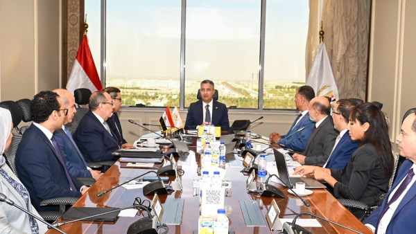 التموين: توفير التمويل اللازم لإنشاء صوامع جديدة لتخزين الحبوب