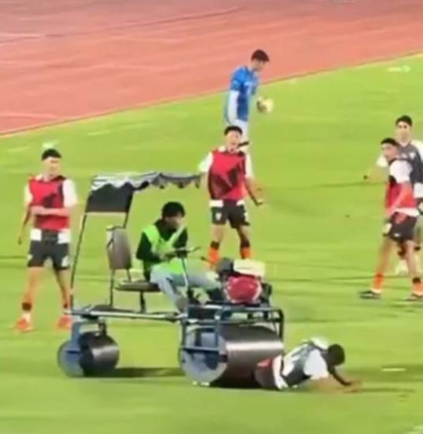 نجاة لاعب توتنهام السابق من حادث غريب في ملعب بتايوان