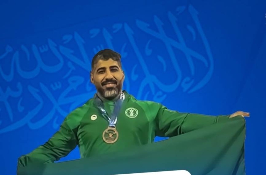 “خليل حمقان” ثالث العالم في بطولة رفع الأثقال