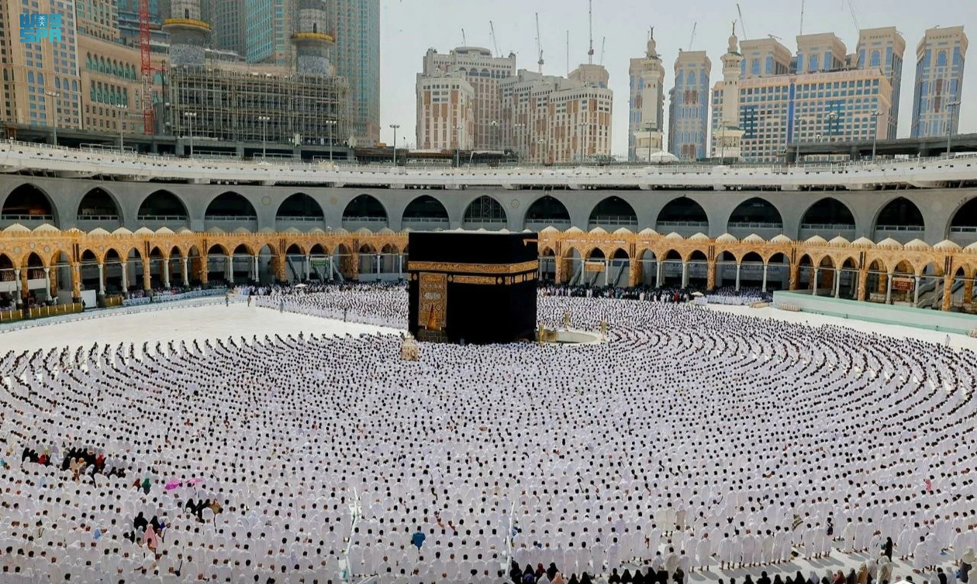 إدانات عربية وإسلامية لاستهداف مكة.. تأكيد حرمة المقدسات ومشاعر المسلمين