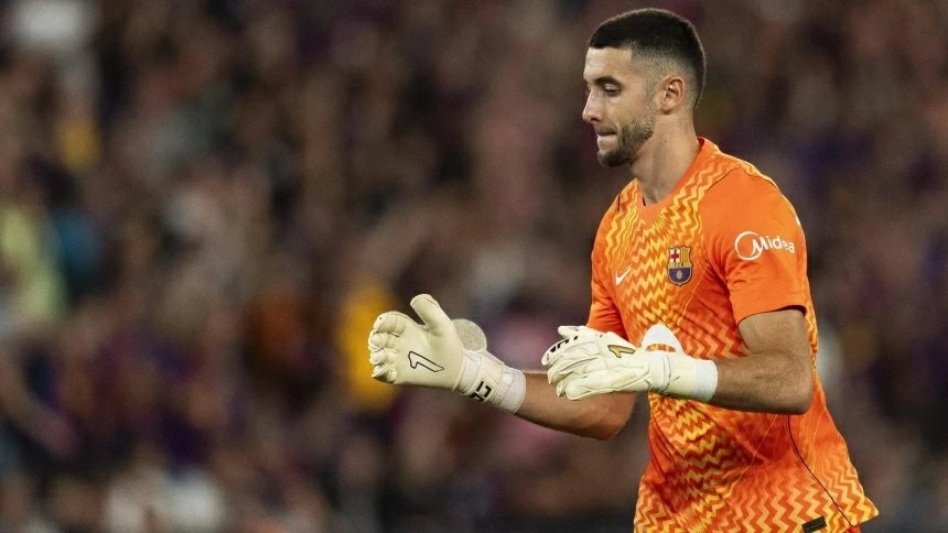 الإصابة تبعد جوان غارسيا عن برشلونة لمدة 3 أسابيع