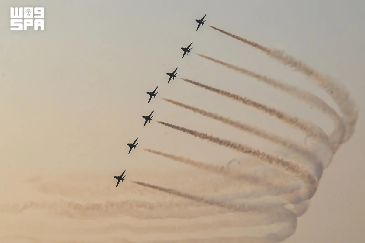 Spectacular air shows light up Jeddah skies for National Day