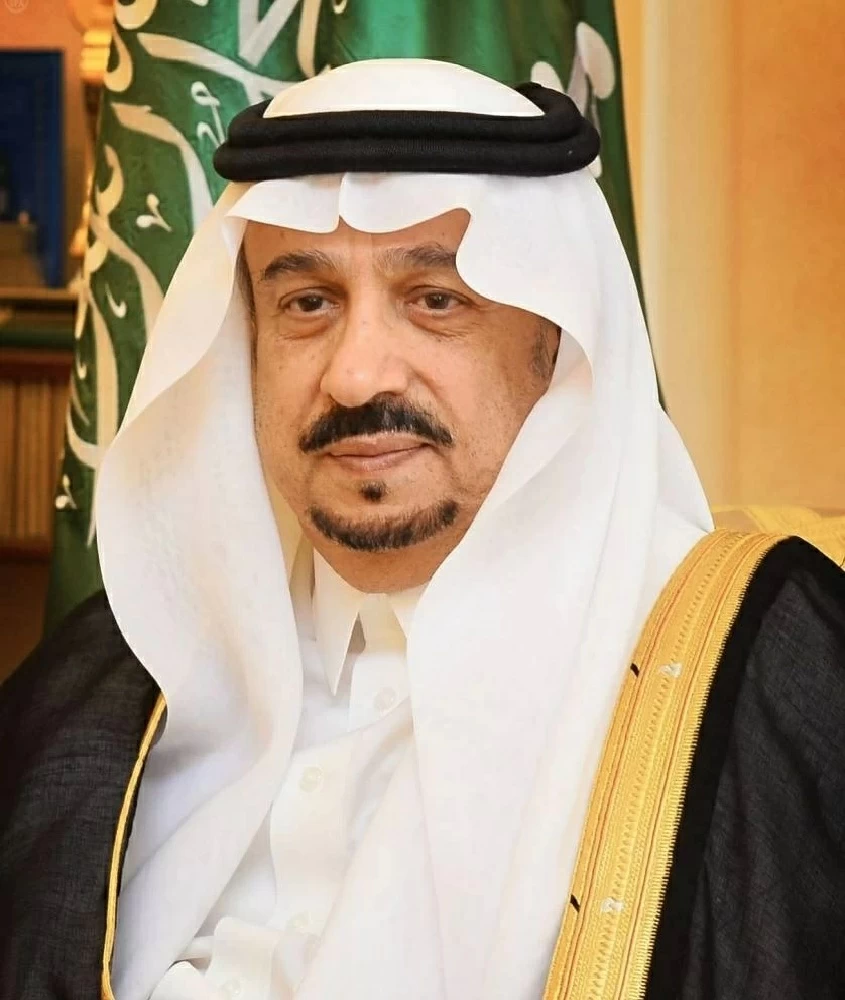 أمير الرياض يشكر القيادة بمناسبة تمديد خدمته لأربع سنوات