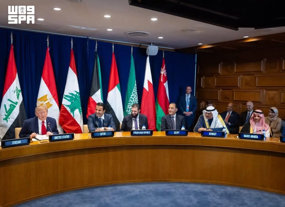 Meeting of Trump with regional FMs reviews efforts to contain tensions and prevent spillover of the conflict