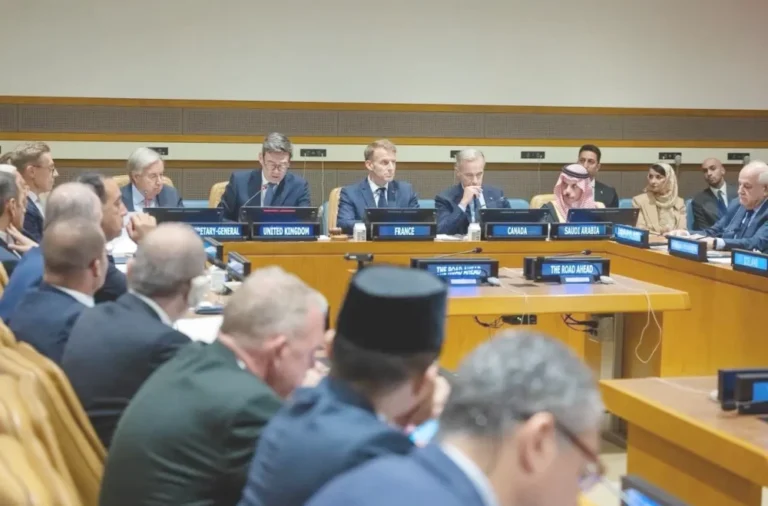 فيصل بن فرحان في قمة «الطريق إلى الأمام»: الأمن يقوم على المصالح المتبادلة لا على حساب طرف
