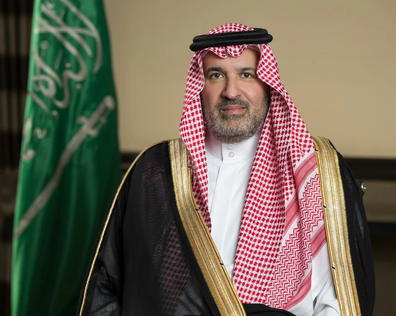 الأمير فيصل بن سلمان: اليوم الوطني يجسّد مسيرة وطن انتقل من التفرّق إلى الوحدة والرخاء
