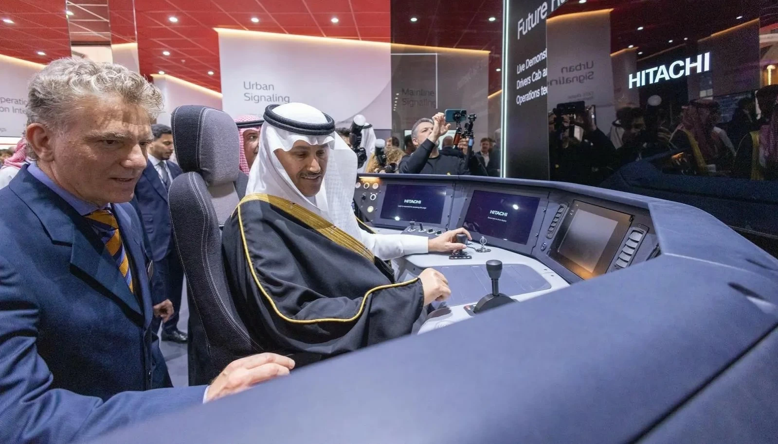 وزير النقل والخدمات اللوجستية يختتم زيارته الرسمية إلى جمهورية ألمانيا الاتحادية