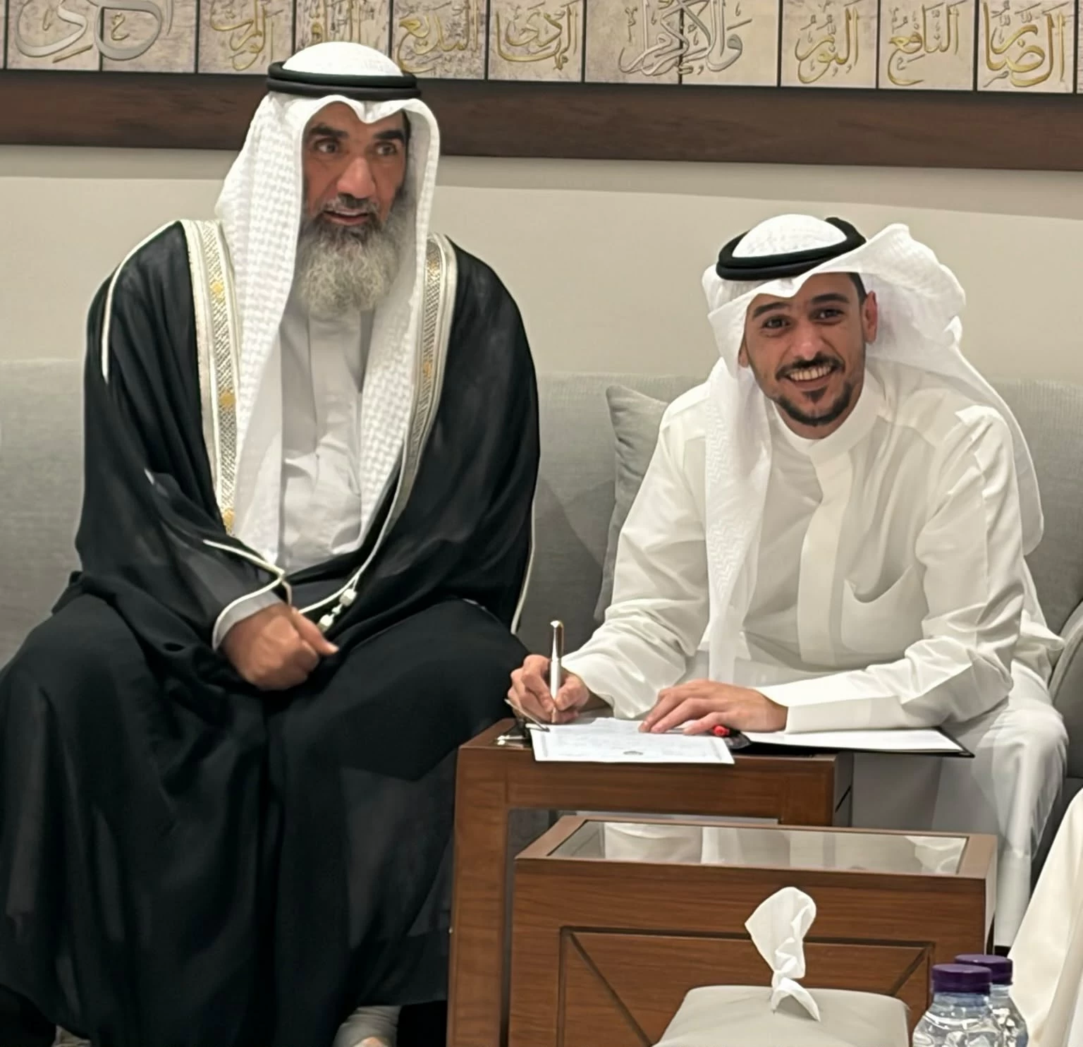 بعد 3 أعوام من انفصاله.. الفنان عايض يعقد قرانه على فتاة كويتية