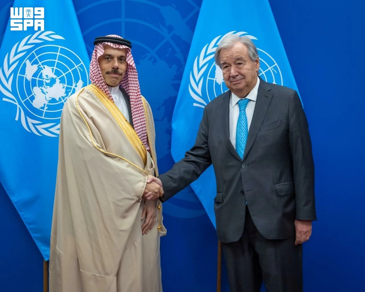وزير الخارجية يبحث في نيويورك العلاقات والتطورات الإقليمية والدولية