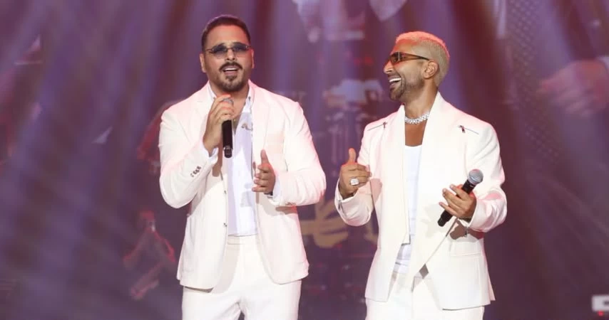 أحمد سعد يفاجئ جمهور بيروت بظهور رامي عياش.. ماذا قدما؟
