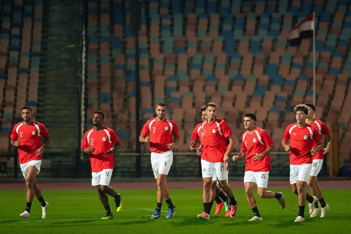 بعد صلاح.. منتخب مصر يستبعد لاعباً جديداً بسبب «الترتان»