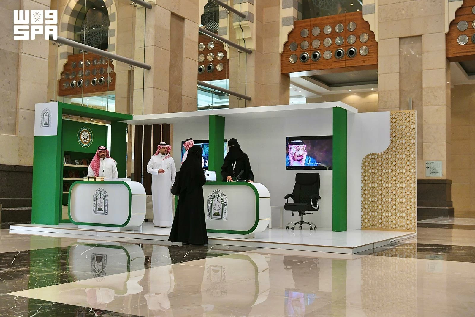 30 مفتياً يشاركون في «مواجهة الانحرافات الفكرية» بالمدينة