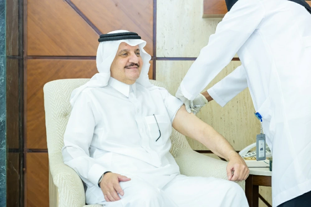 أمير الشرقية يدشّن حملة التطعيم ضد الإنفلونزا الموسمية
