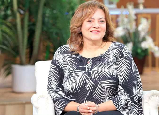 مخرجة مصرية شهيرة تنتقد انتشار أعمال الجرائم: «لا أفهم مبرر تقديمها»