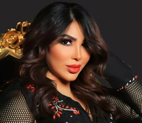 هل تبلغ 73 عامًا؟ خطأ «ويكيبيديا» يدفع غادة لبلاغ رسمي