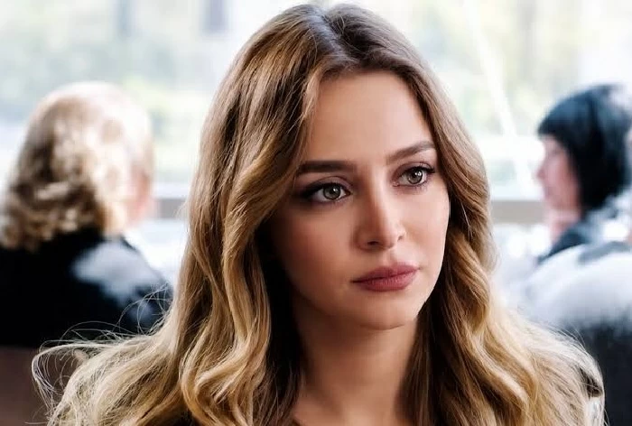 هل يطفئ مقعد البرلمان وهج روزينا الفني أم يزيده حضورًا؟