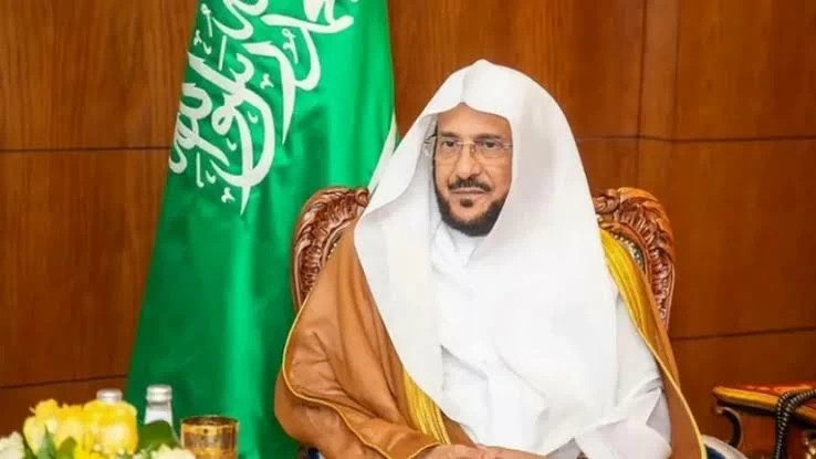 آل الشيخ: قرار حماية المساجد ومرافقها يجسد عناية القيادة ببيوت الله